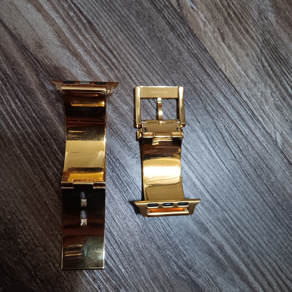 Tory Burch Women's Apple Watch Band 38/40mm Gold Tone Bangle Bracelet TBS0060